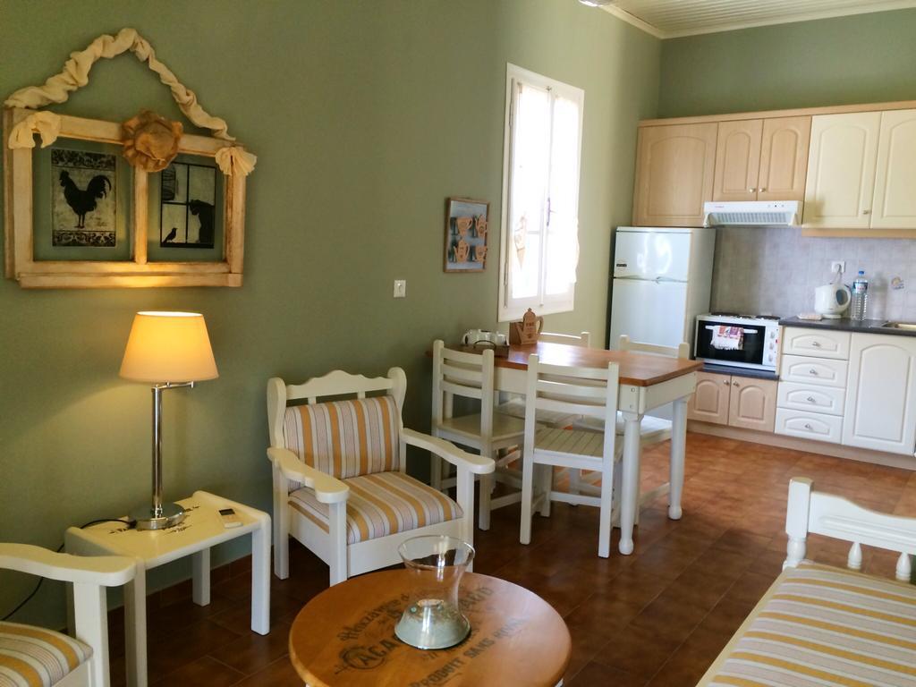 Kiki Apartments Fiskardo Habitación foto